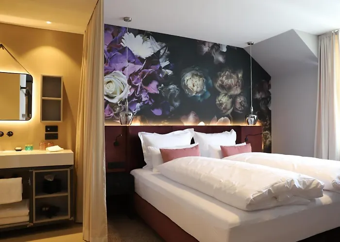 Boutiquehotel Burg Adenbach&Alter Weinbau